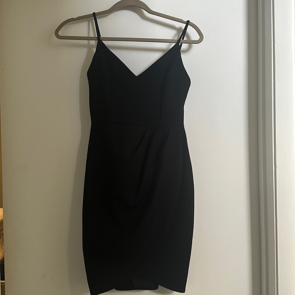 Lulu’s black dress size small